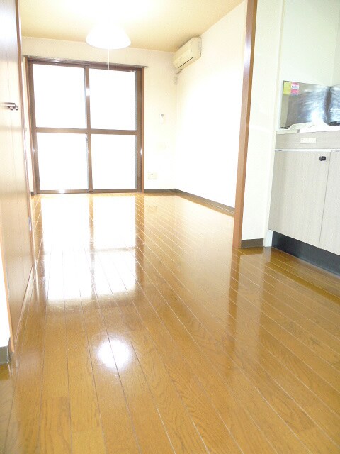 物件内観写真9　(居室)