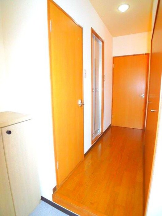 物件内観写真11　(室内からの展望)