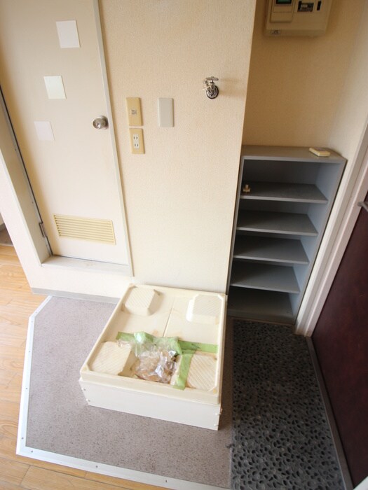 物件内観写真11　(洗濯機置場)