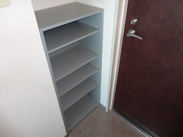 物件内観写真12　(靴箱)