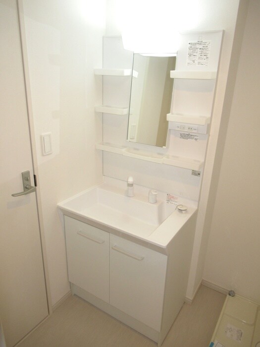 物件内観写真11　(洗面)