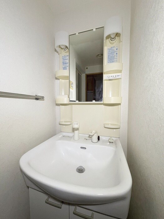 物件内観写真11　(洗面)