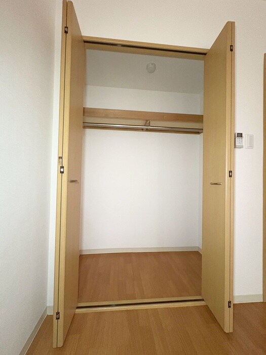 物件内観写真15　(収納)
