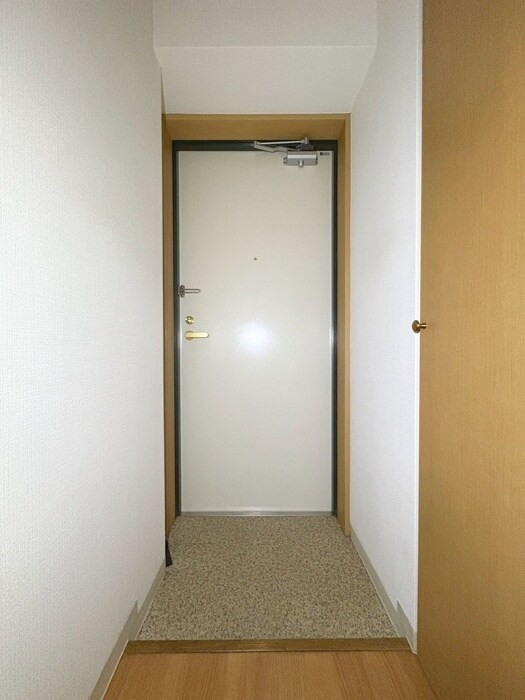 物件内観写真19　(玄関)