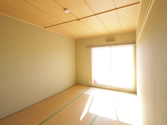 物件内観写真5　(居室)