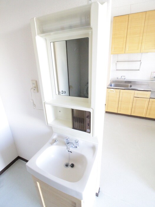 物件内観写真9　(洗面)