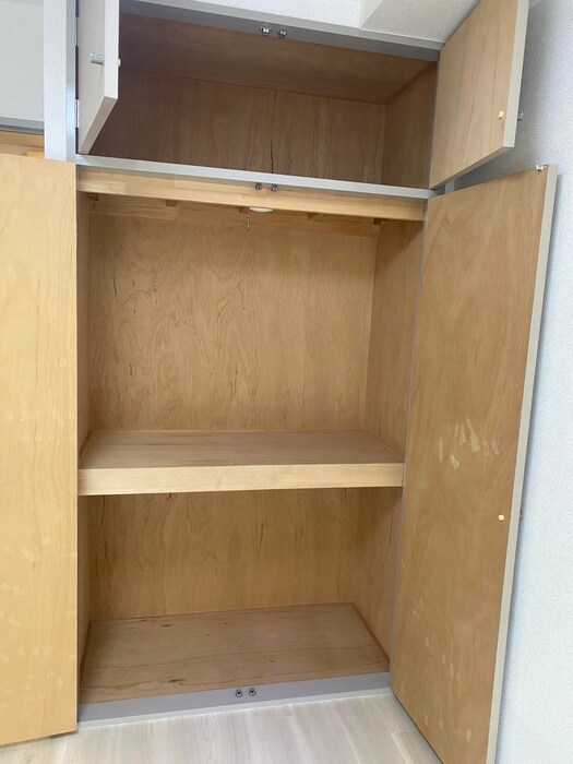 物件内観写真12　(収納)