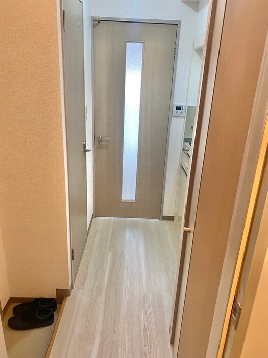 物件内観写真15　(廊下)