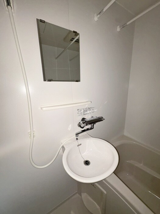 物件内観写真16　(洗面)