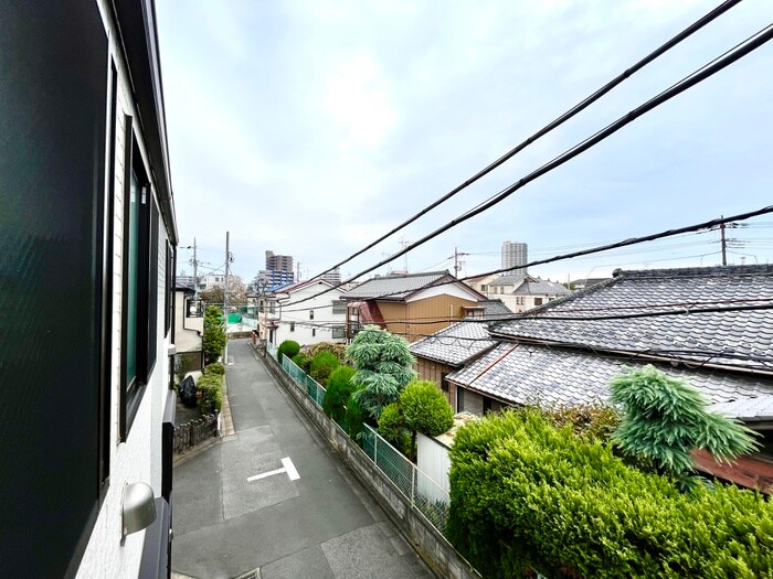 物件内観写真16　(室内からの展望)