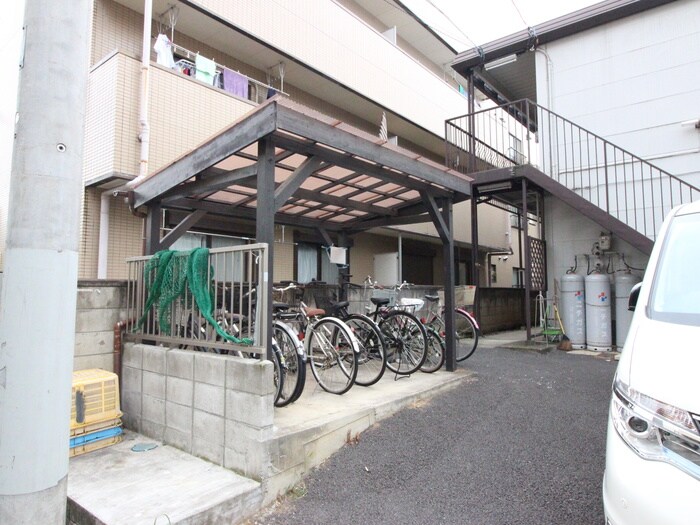 物件外観写真5　(駐輪場)