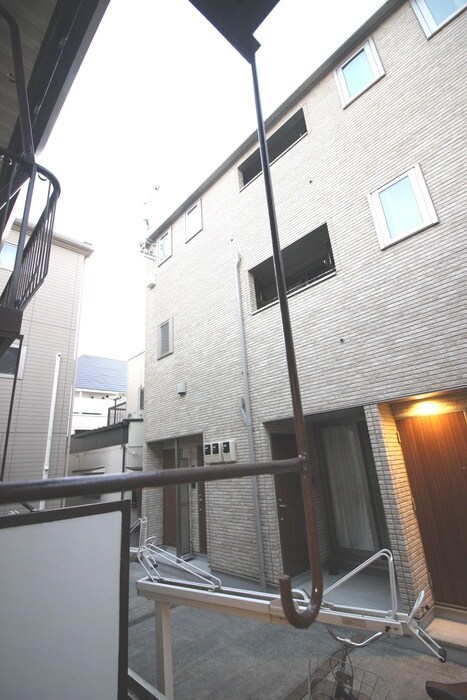 物件内観写真22　(室内からの展望)