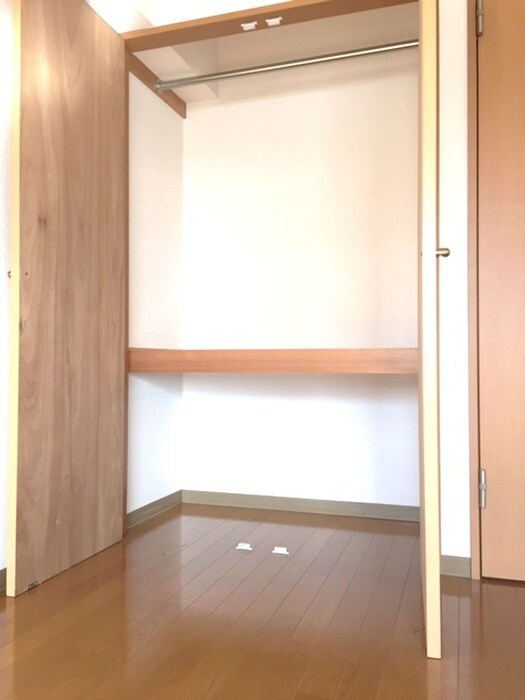 物件内観写真10　(収納)