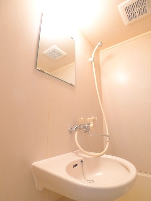 物件内観写真8　(洗面)