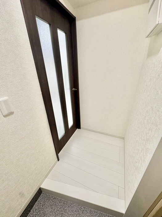 物件内観写真19　(玄関)