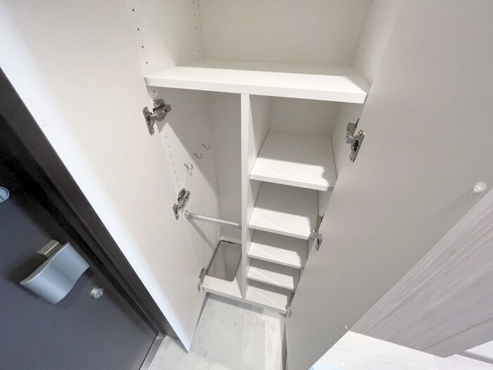 物件内観写真15　(靴箱)