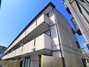 ワイ・エム弐番館外観写真
