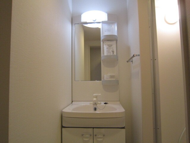 物件内観写真8　(洗面)