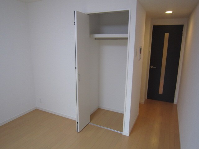 物件内観写真12　(収納)