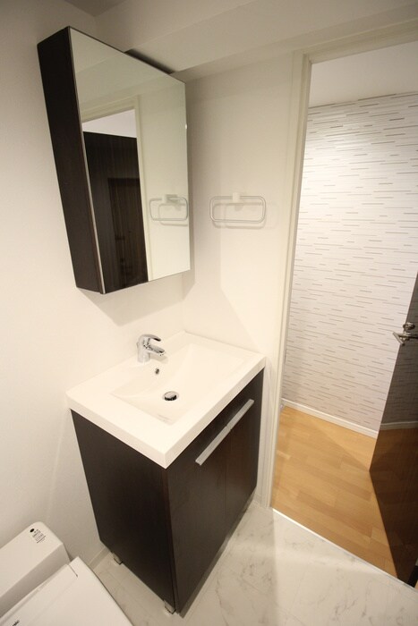 物件内観写真13　(洗面)