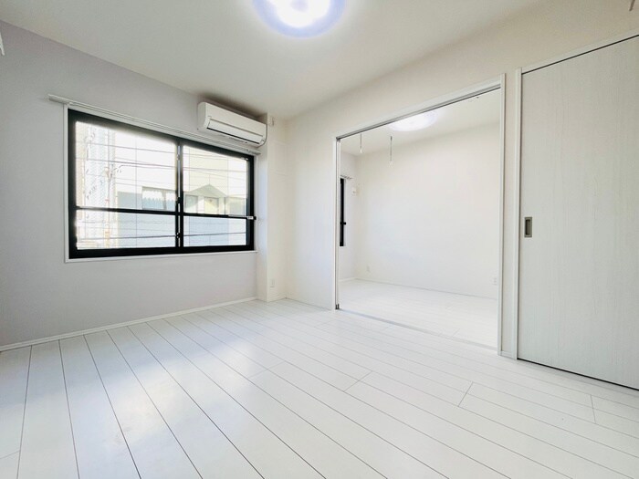 物件内観写真9　(居室)