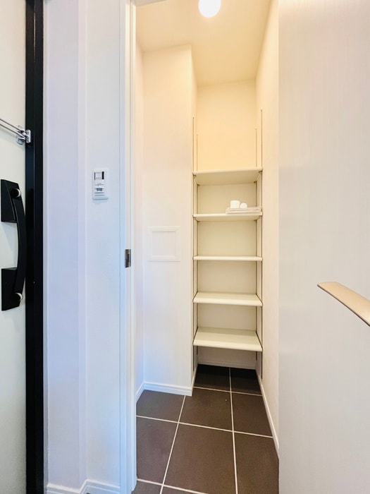 物件内観写真18　(靴箱)