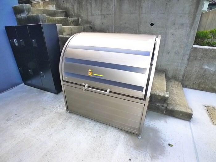 物件外観写真6　(建物設備)