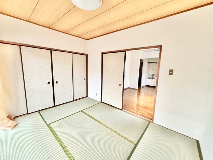 物件内観写真8　(居室)