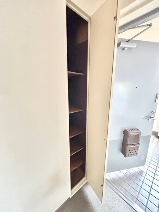 物件内観写真13　(靴箱)