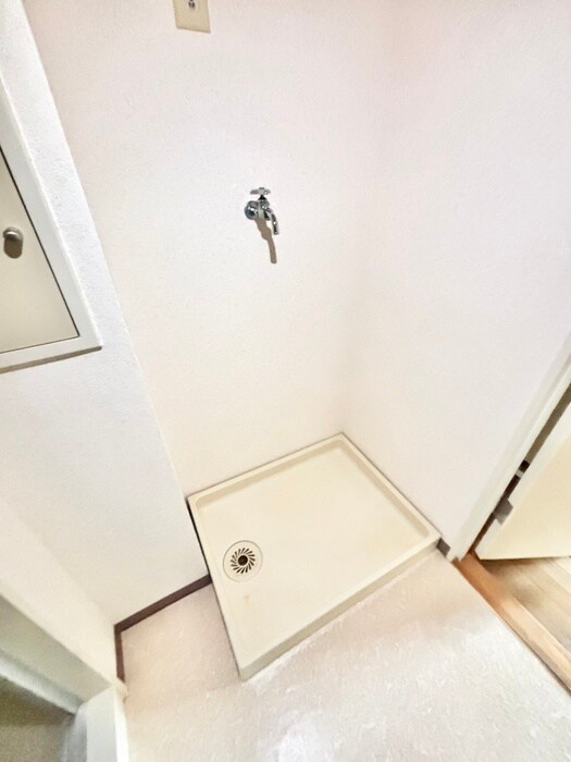 物件内観写真22　(洗濯機置場)