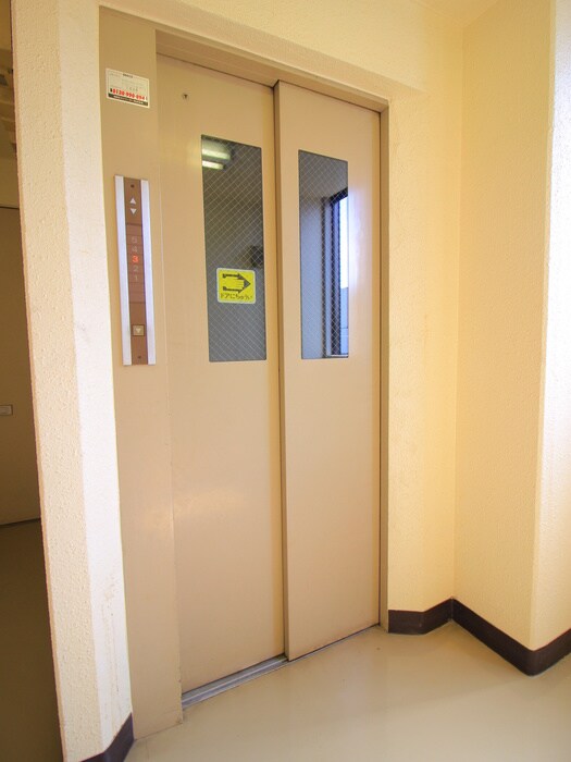 物件外観写真3　(建物設備)