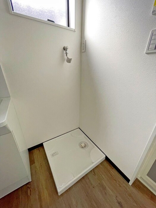 物件内観写真17　(洗濯機置場)