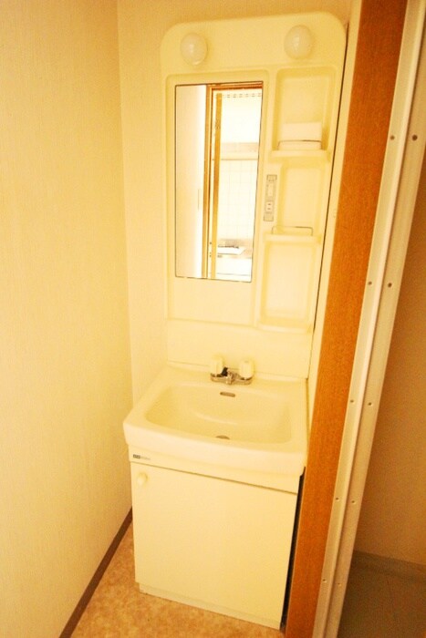 リヴェール イノウエの洗面