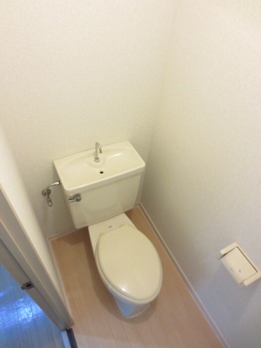 物件内観写真16　(トイレ)