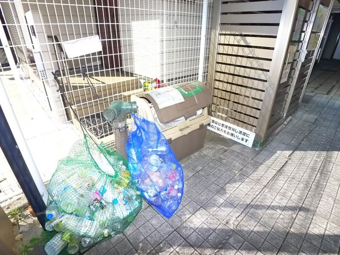 物件外観写真4　(建物設備)