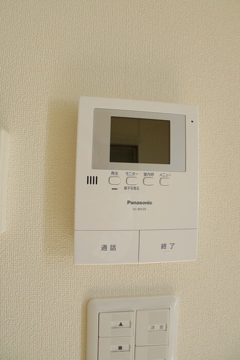 物件内観写真16　(玄関)