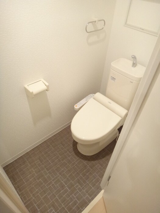 物件内観写真10　(トイレ)