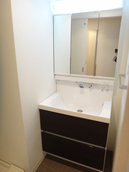 物件内観写真13　(洗面)