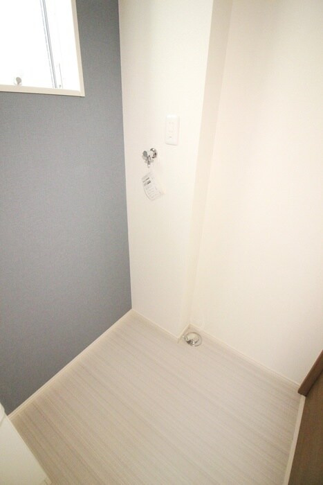 物件内観写真13　(洗濯機置場)