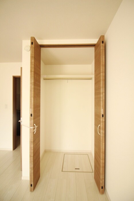 物件内観写真14　(収納)