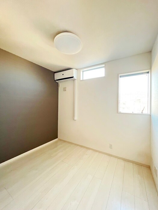 物件内観写真18　(居室)