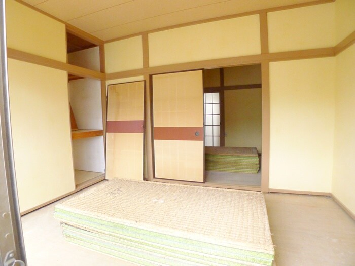 物件内観写真7　(居室)