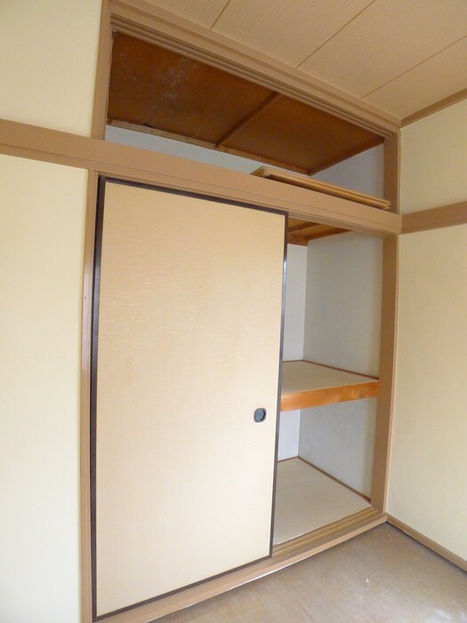 物件内観写真10　(収納)