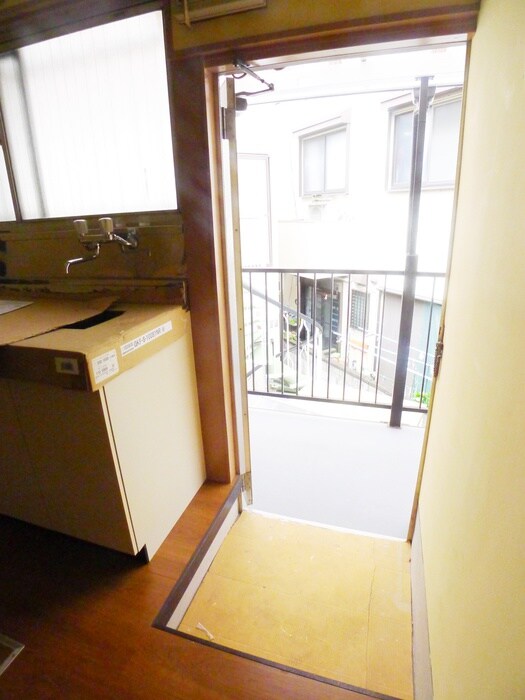 物件内観写真15　(玄関)