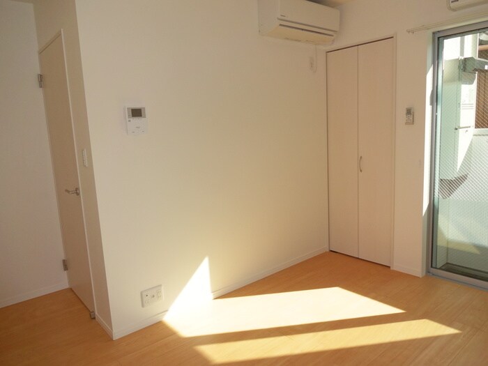 物件内観写真14　(居室)