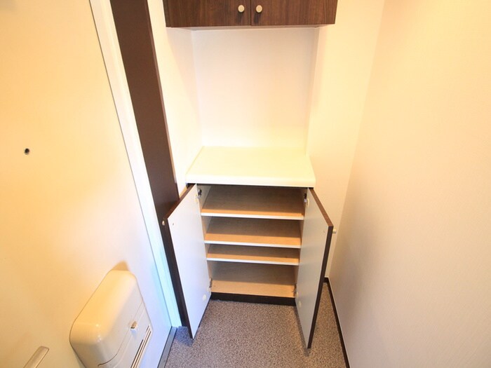 物件内観写真16　(靴箱)