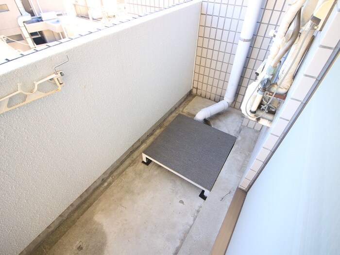 物件内観写真17　(洗濯機置場)