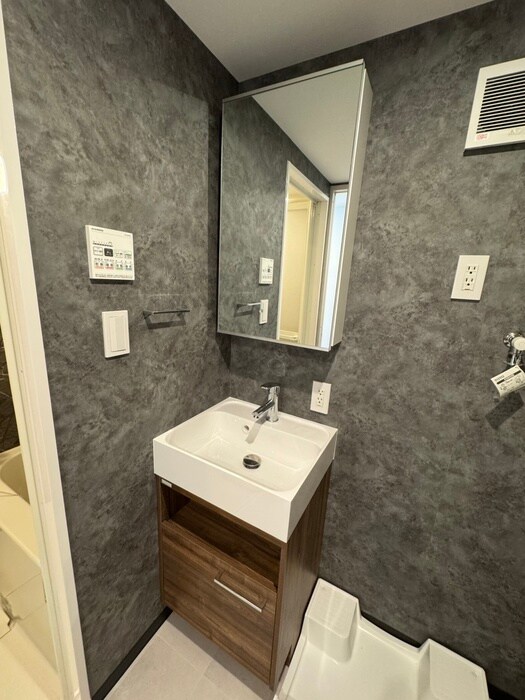 物件内観写真14　(洗面)