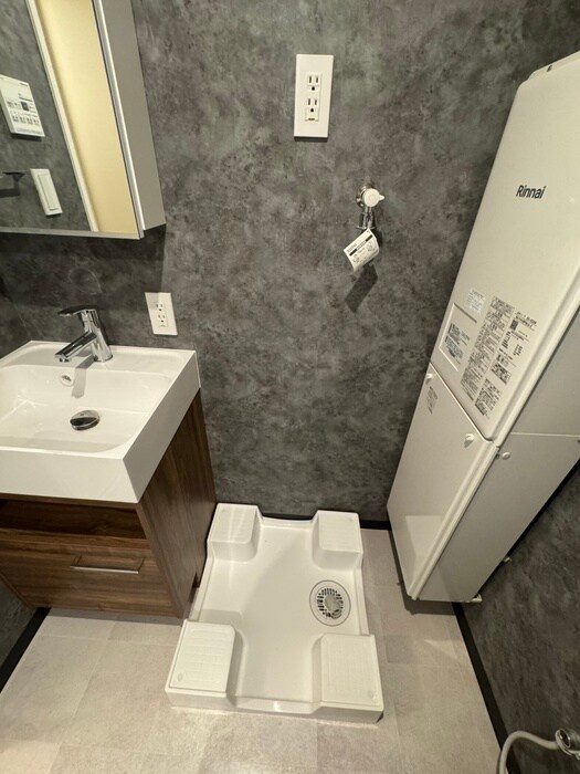 物件内観写真15　(洗濯機置場)