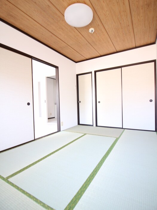 物件内観写真9　(居室)